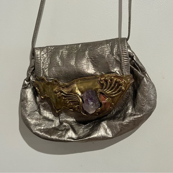 Carvalhu’s Copa Collection Amethyst Brass Leather Shoulder Bag Metallic Silver